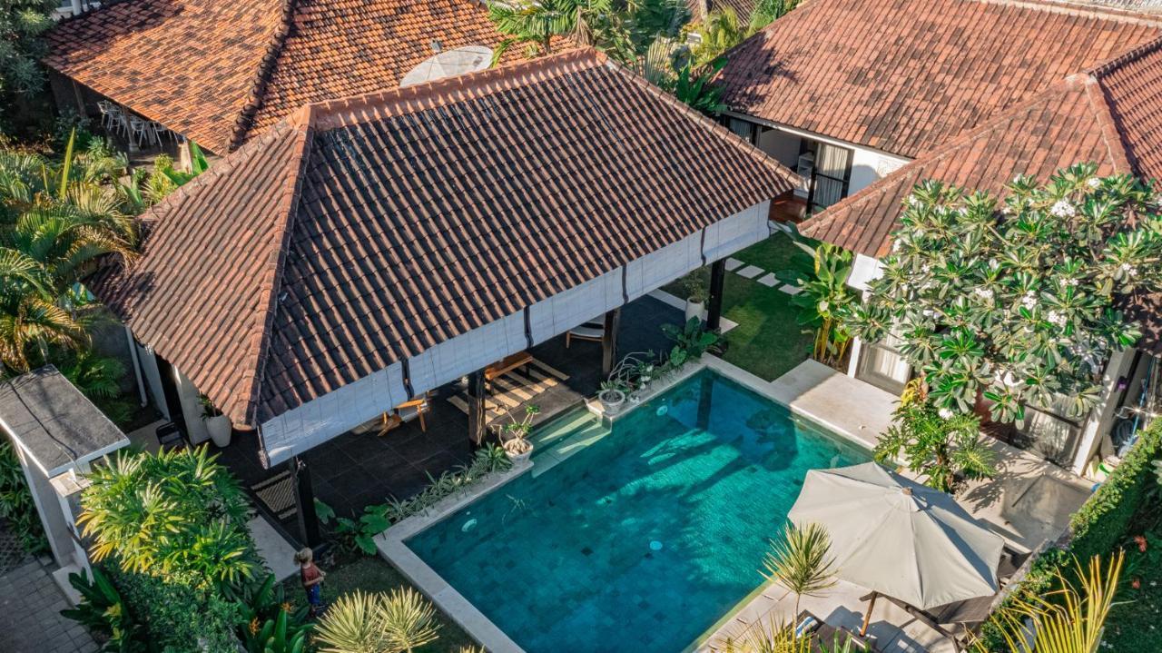 Jagaditha Villas Sanur  Exterior photo