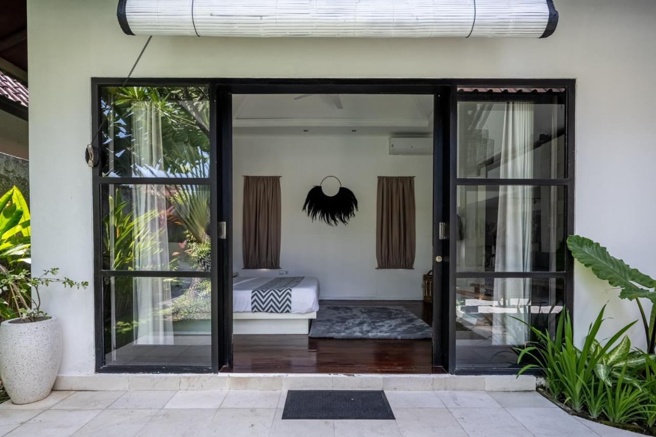 Jagaditha Villas Sanur  Exterior photo